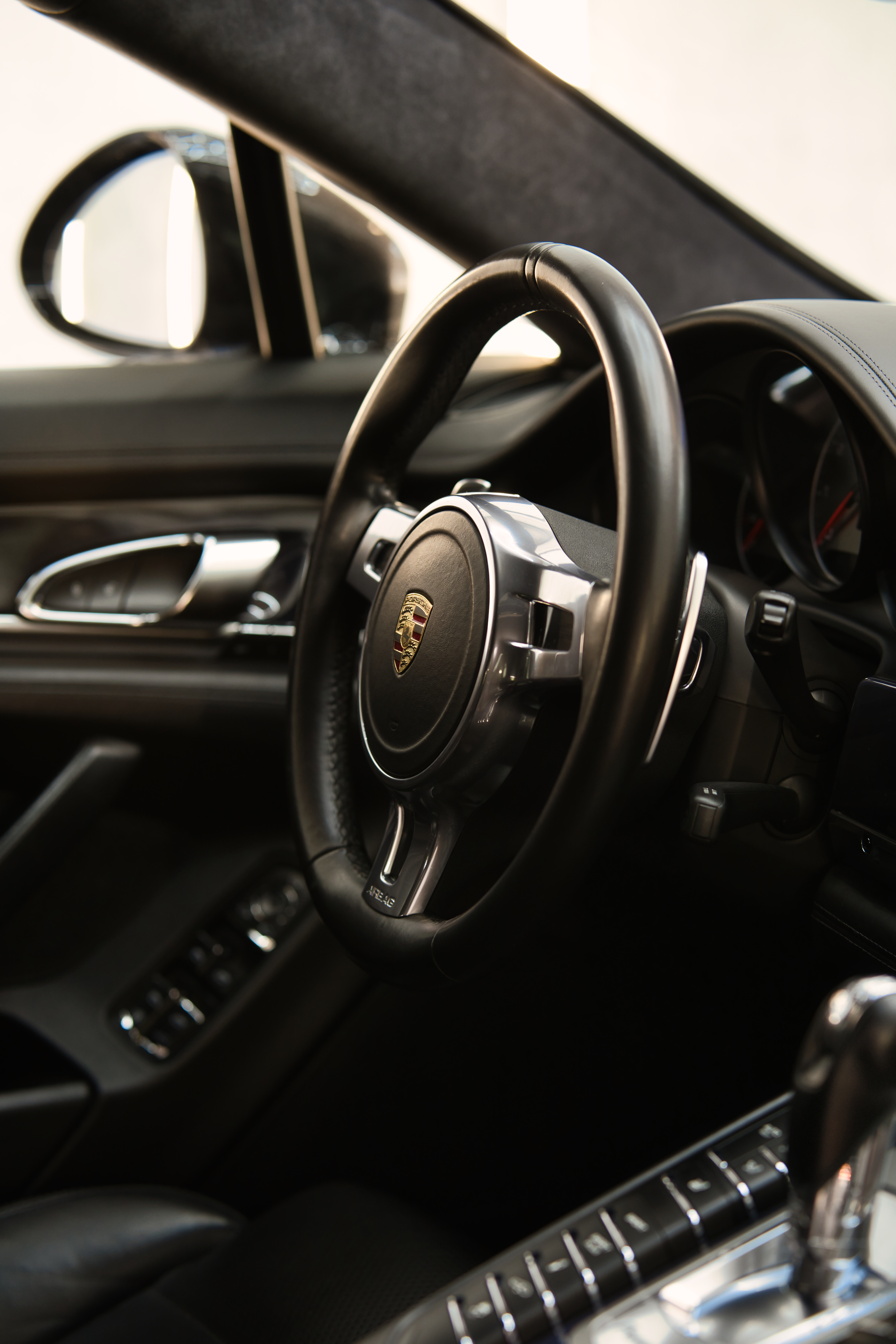Gründliche Innenraumreinigung und Fahrzeug-Detailing